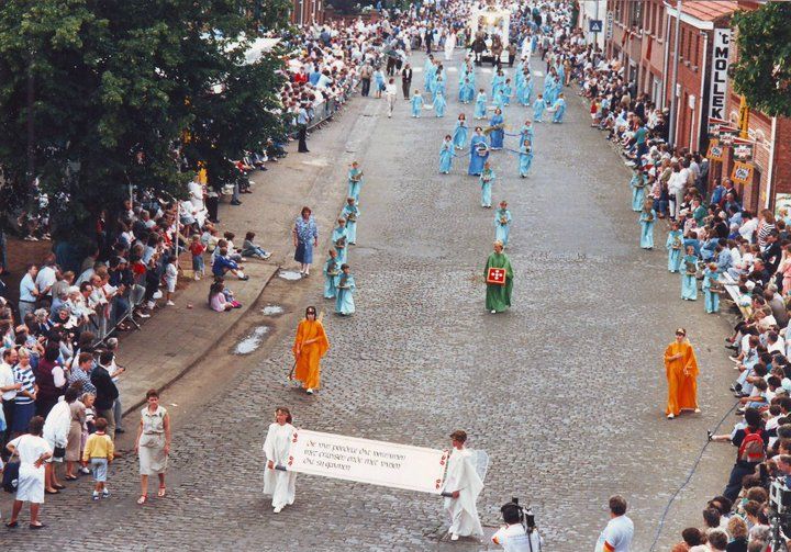 62875_126387147412874_5083072_n