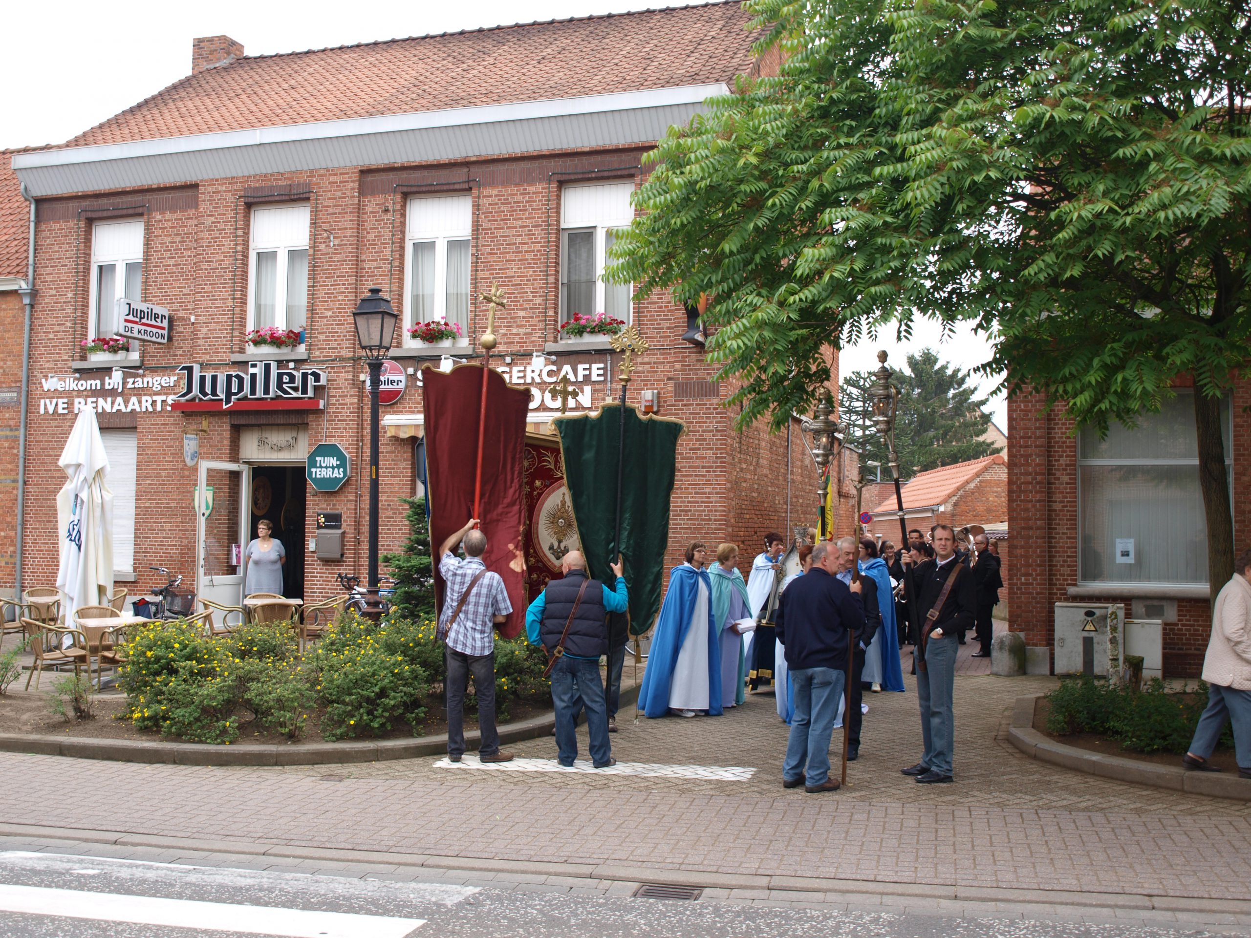 Processie-26-06-2011-003-scaled-1