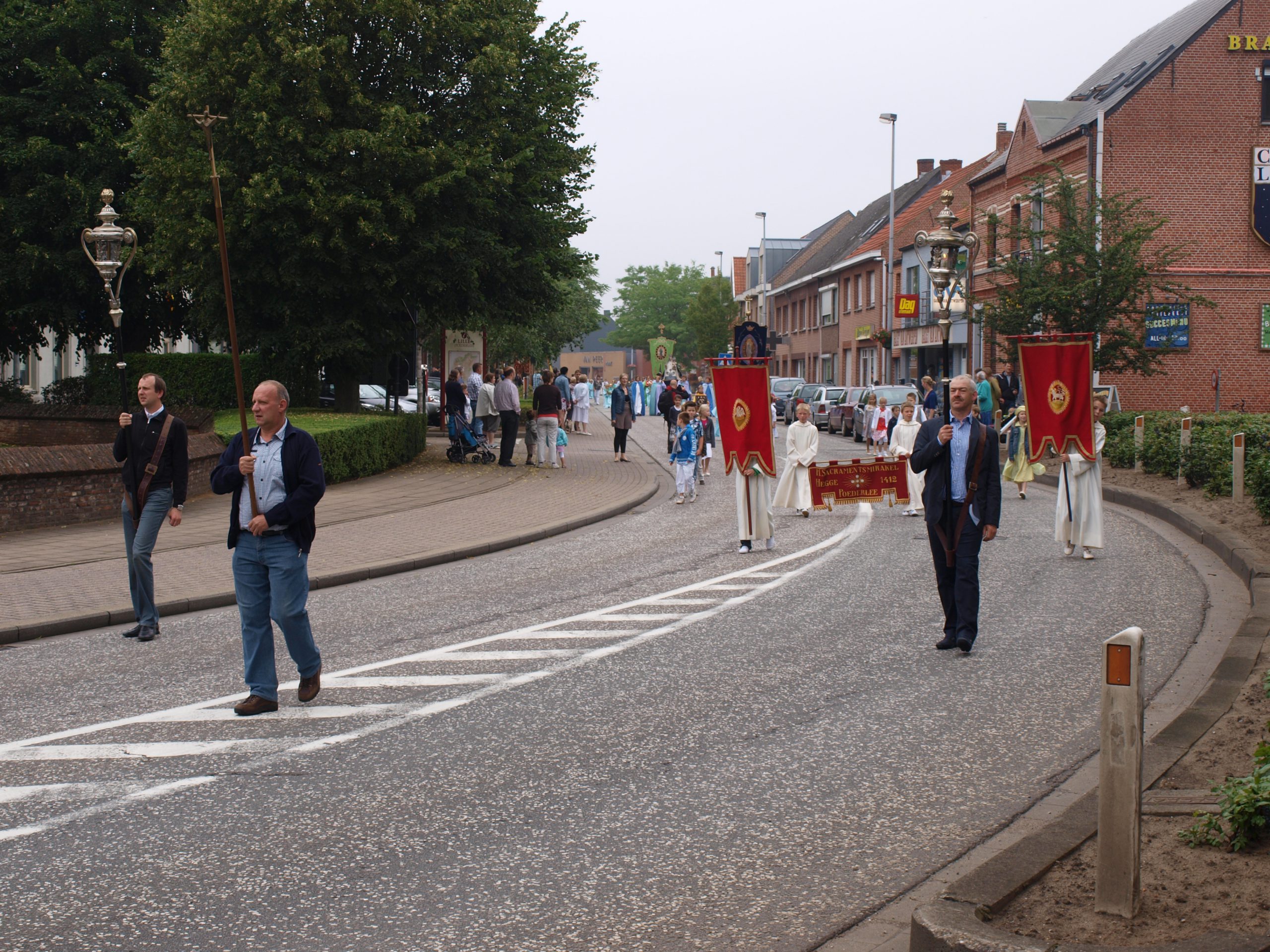 Processie-26-06-2011-009-scaled-1