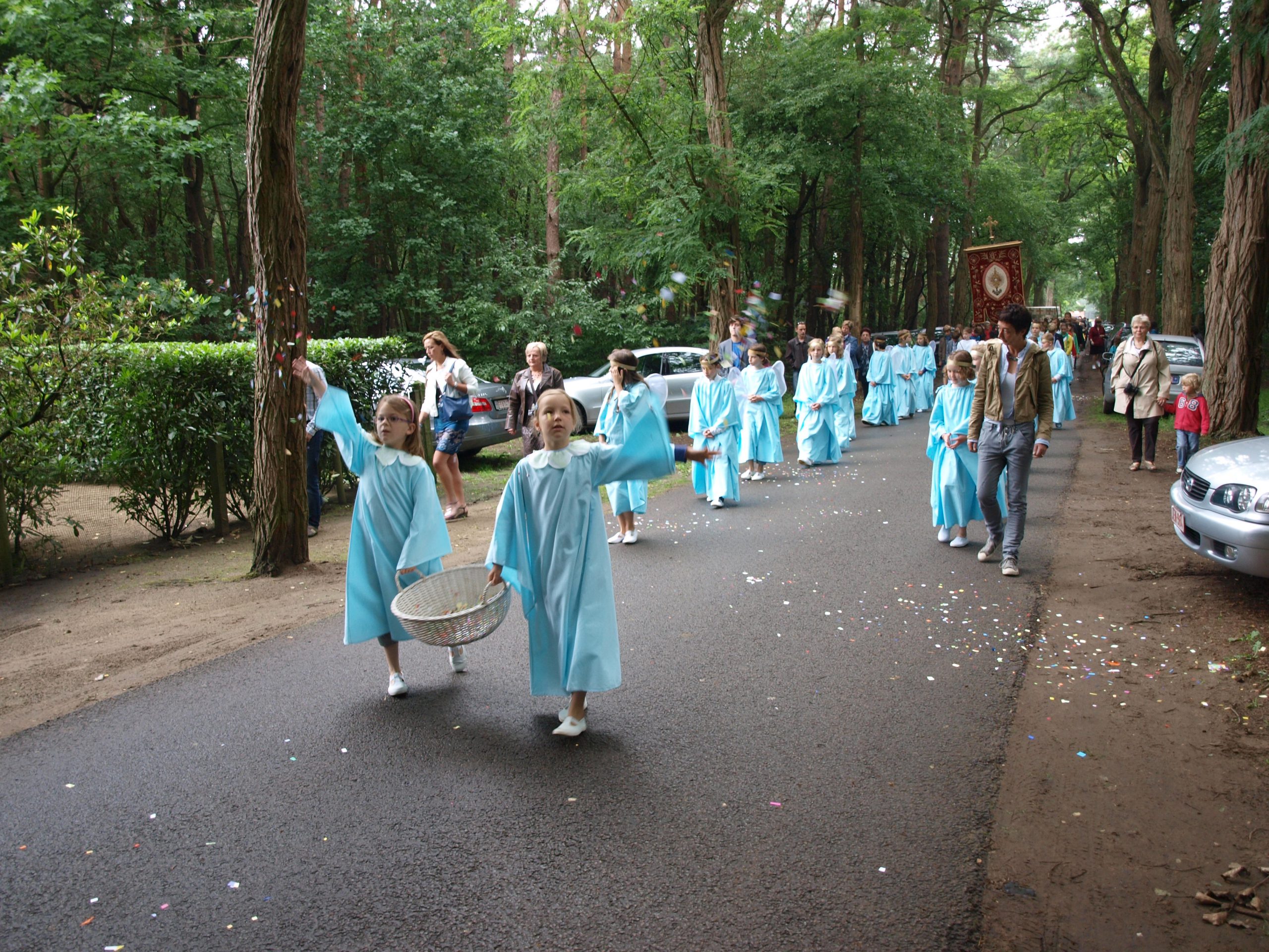 Processie-26-06-2011-045-scaled-1