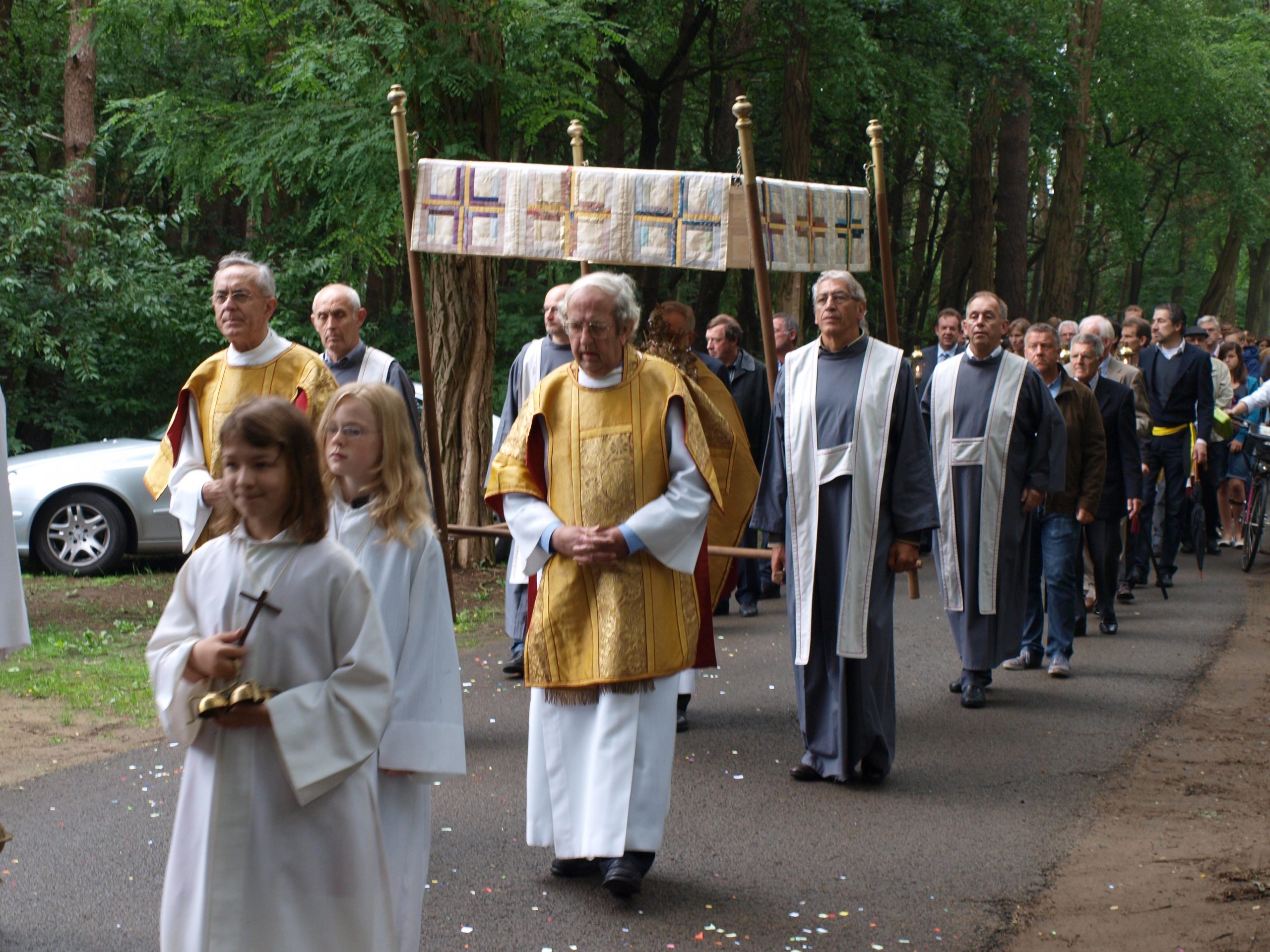 Processie-26-06-2011-052-scaled-1