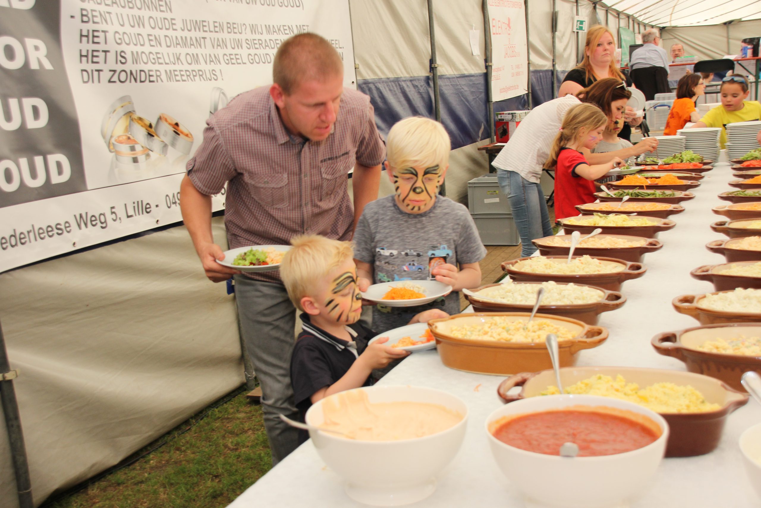 Heggefeesten-aan-Heggekapel-28-mei-2016-1-344-scaled-1