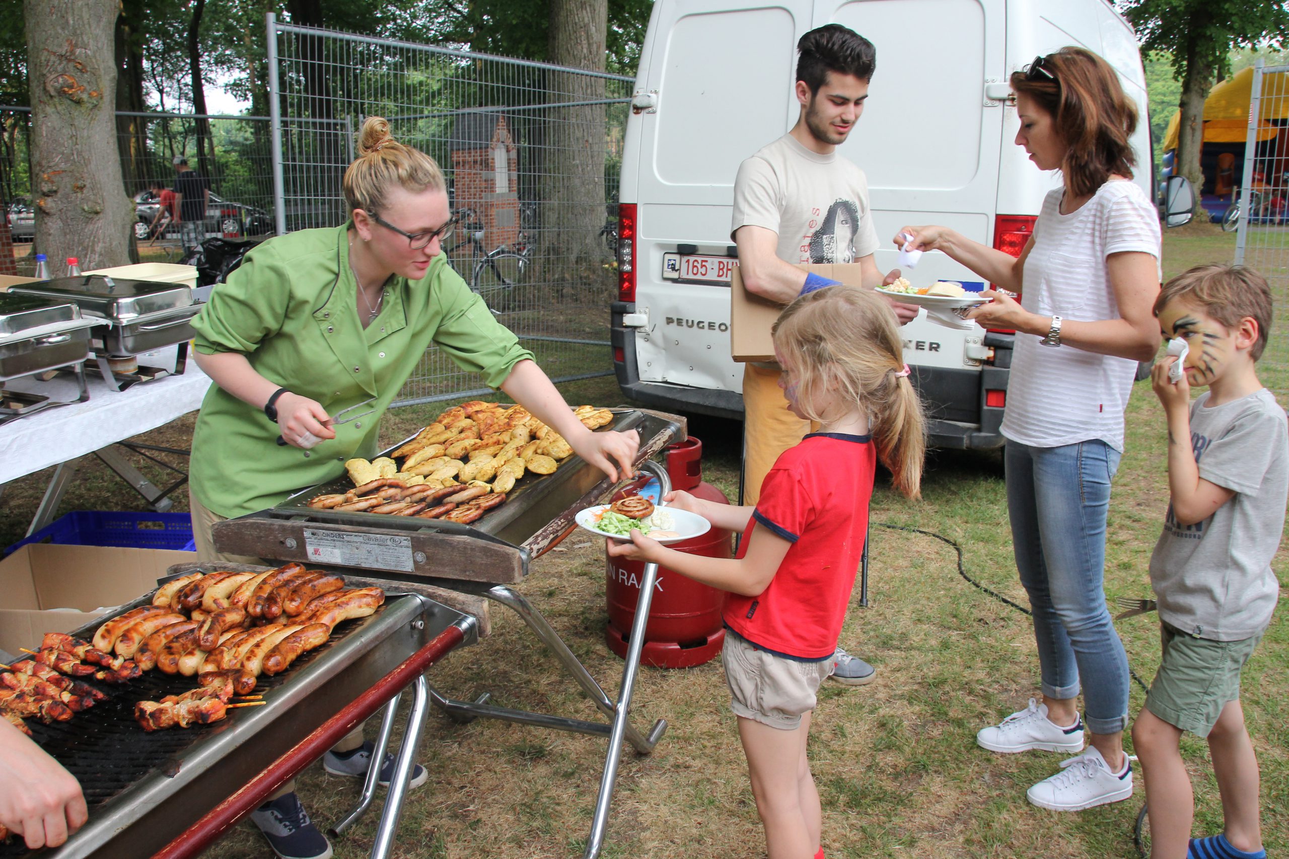 Heggefeesten-aan-Heggekapel-28-mei-2016-1-350-scaled-1