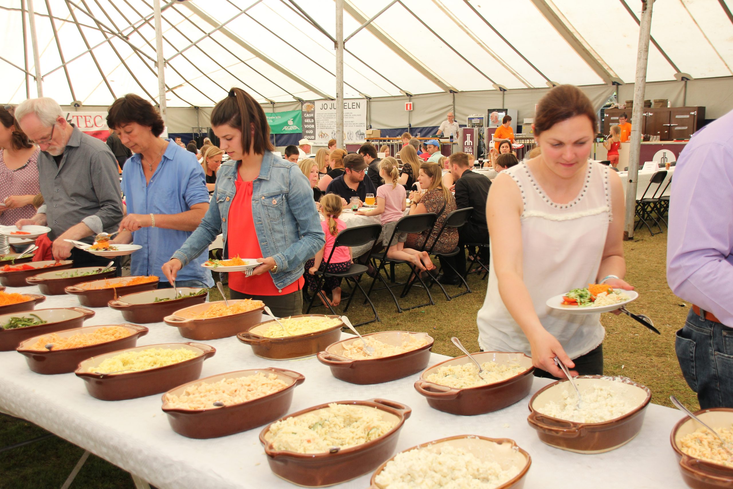 Heggefeesten-aan-Heggekapel-28-mei-2016-1-376-scaled-1