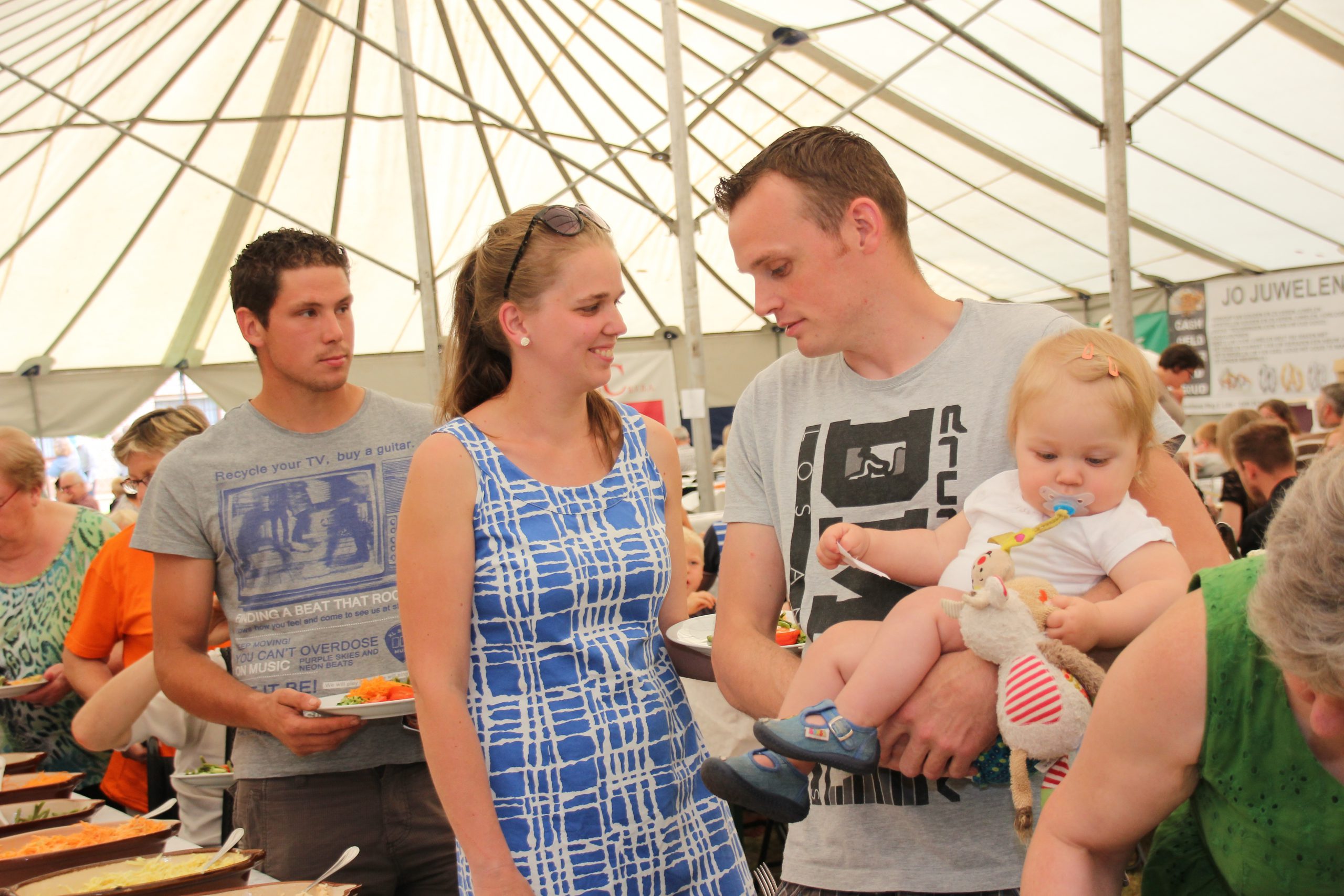 Heggefeesten-aan-Heggekapel-28-mei-2016-1-385-scaled-1