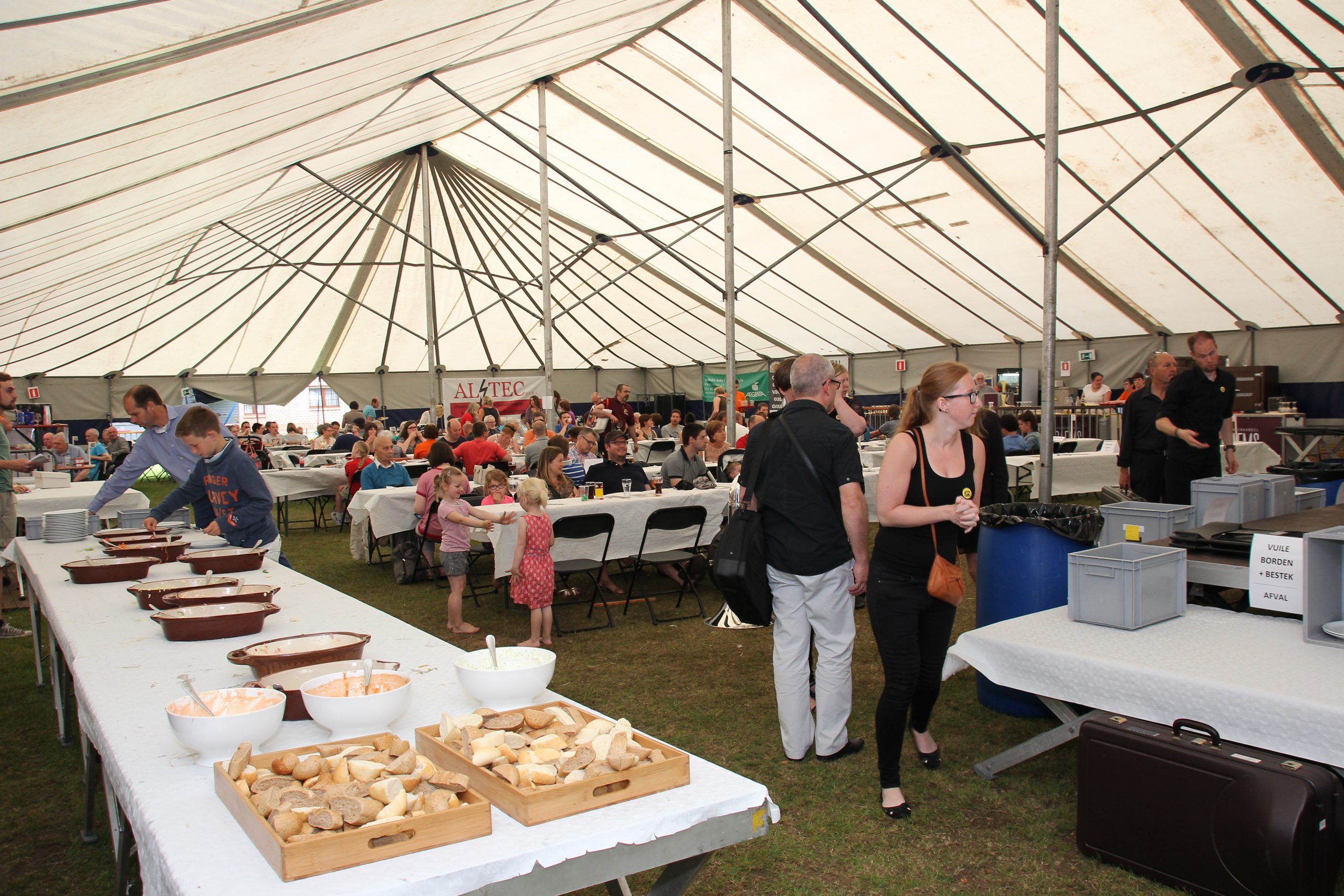 Heggefeesten-aan-Heggekapel-28-mei-2016-1-461-scaled-1