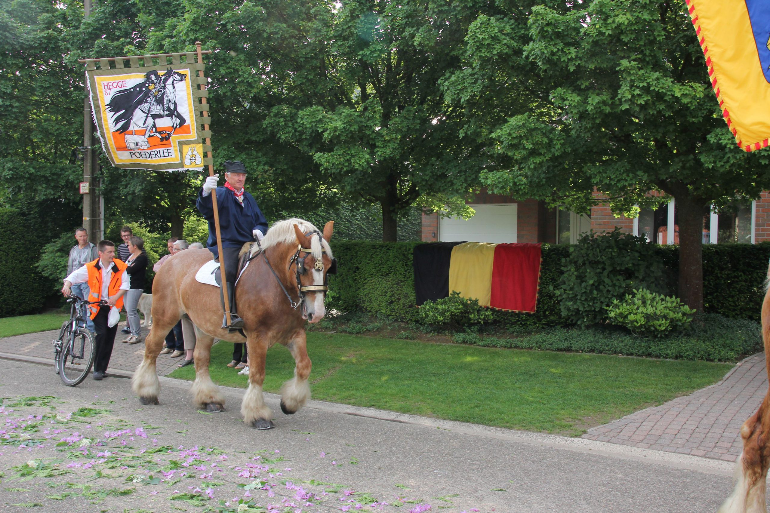 Processieviering-Poederlee-29-mei-2016-028-kopie-scaled-1