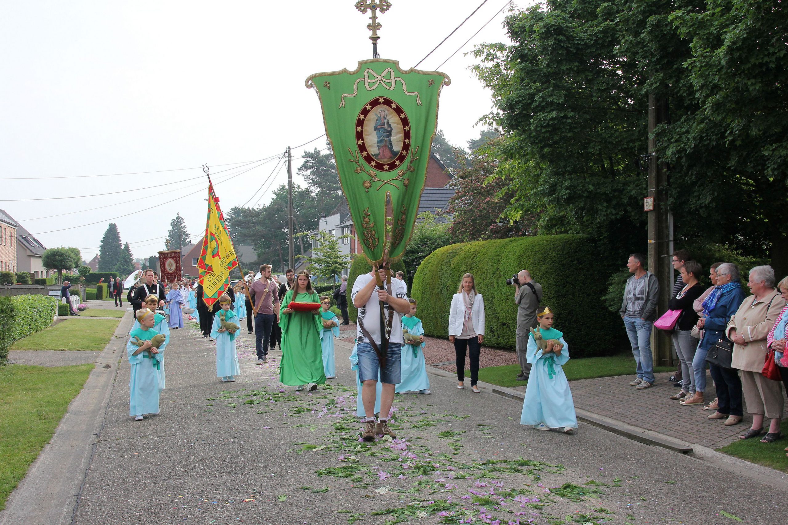 Processieviering-Poederlee-29-mei-2016-067-kopie-scaled-1
