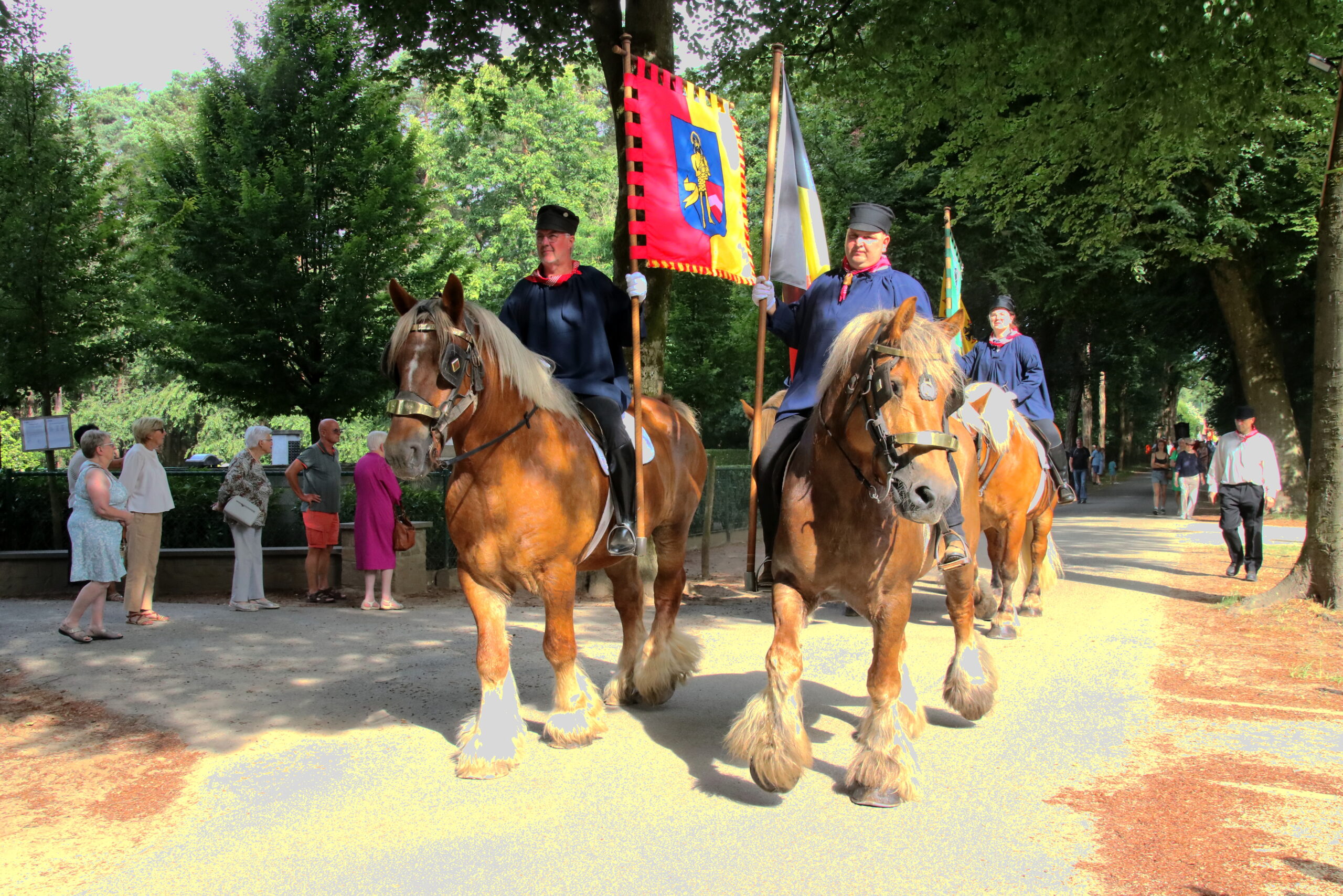 De-Hegge-processieviering-22-juni-2025-123-021-scaled-1