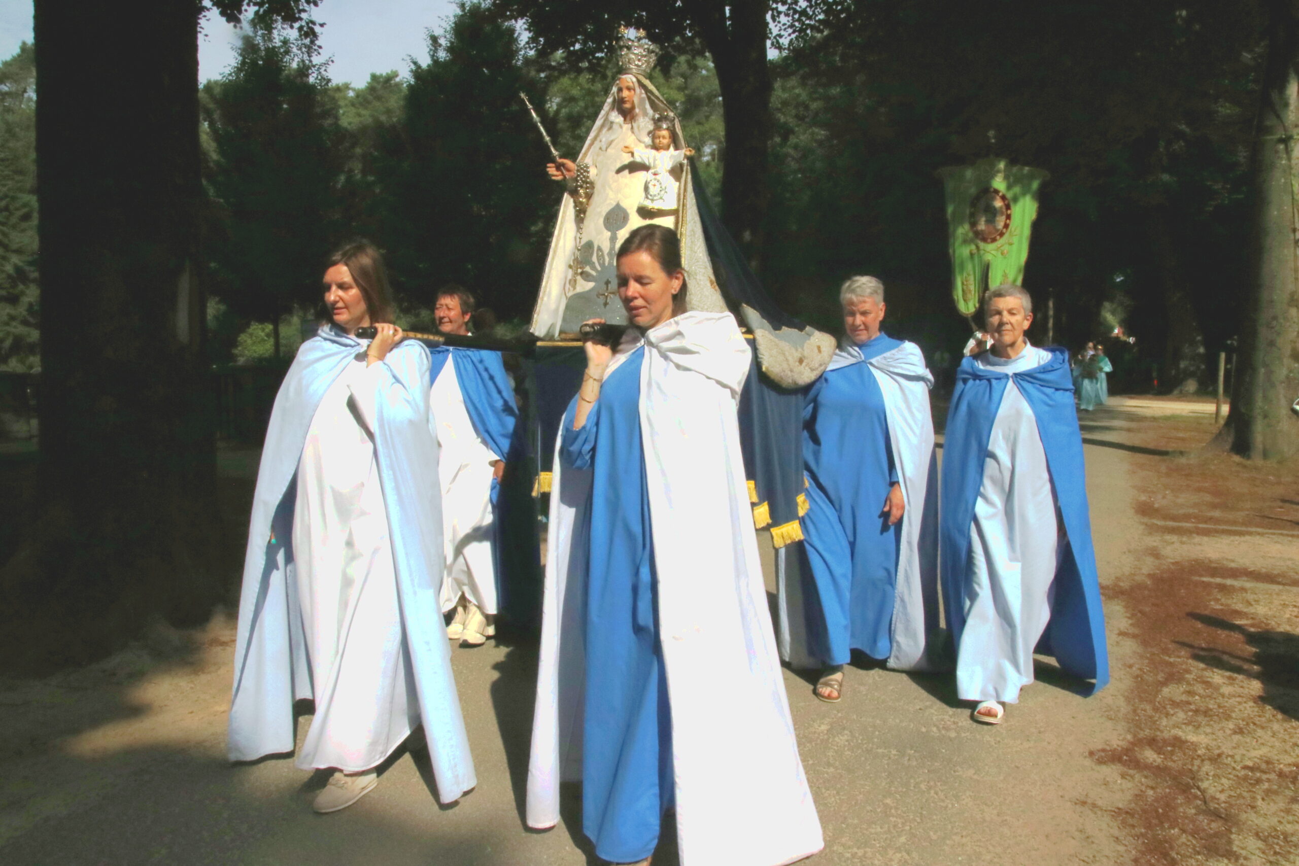 De-Hegge-processieviering-22-juni-2025-123-062-scaled-1