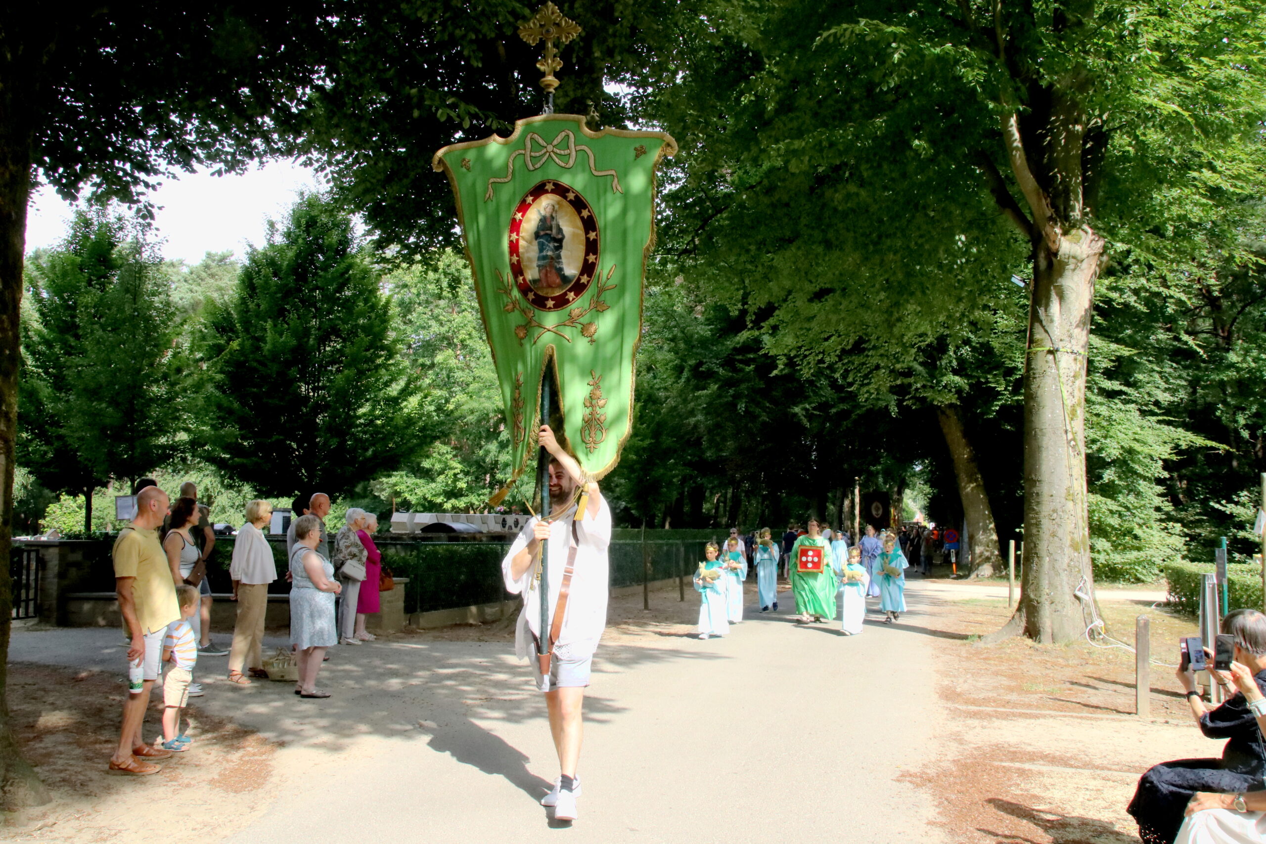 De-Hegge-processieviering-22-juni-2025-123-066-scaled-1
