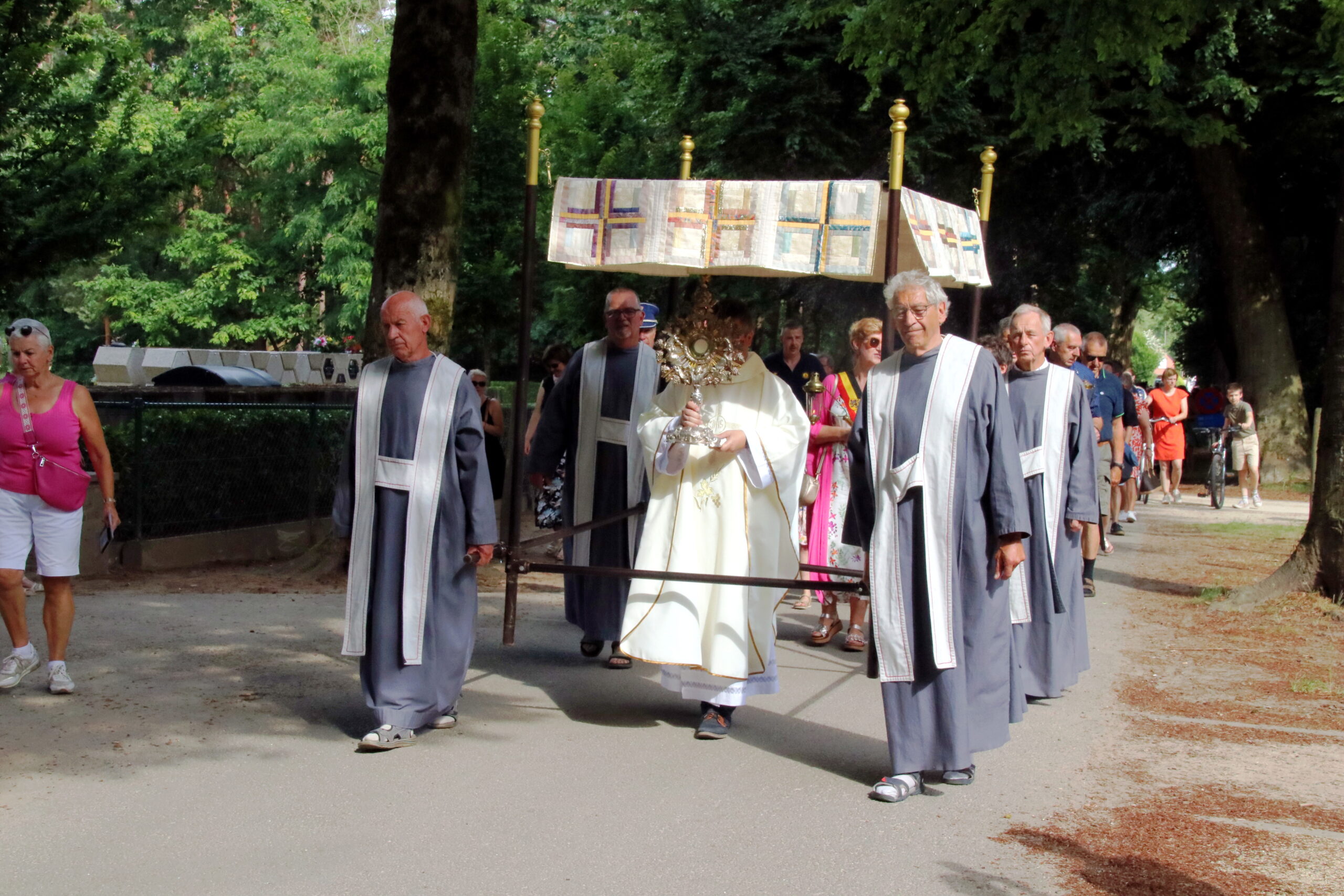 De-Hegge-processieviering-22-juni-2025-123-103-scaled-1